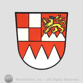 Heraldry: shield, lion, square, dents.