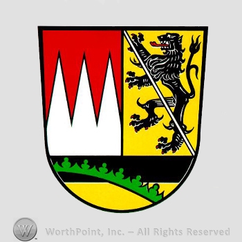 Heraldry: shield, lion, dents, ring and crown line.