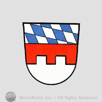 Heraldry: shield, diamond pattern, letter E.
