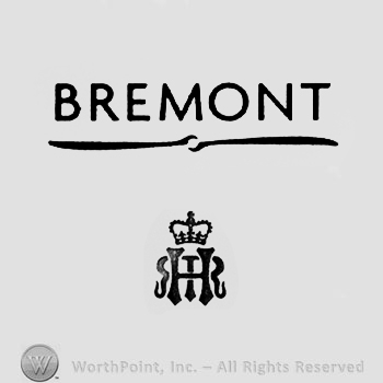 The text ''Bremont'', below the lettering, a stylized silhouette of a propeller and a crown.