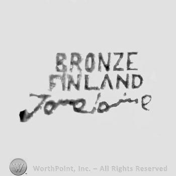 The text ''Bronze Finland Jorma Laine''.