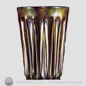 Glass pattern: Cone and Tie.