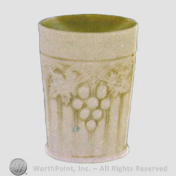 Glass pattern: Pearl Carnival Tumbler.