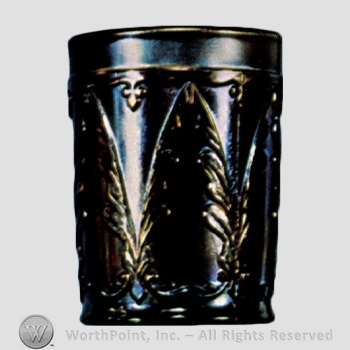 Glass pattern: Quill; Feather and Scroll.