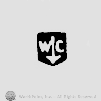 An arrow between WC