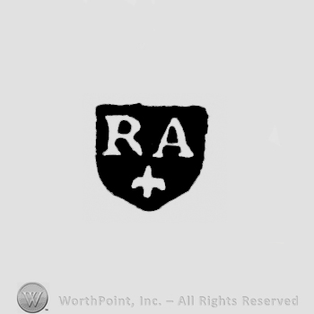 RA, fleur-de-lys in base