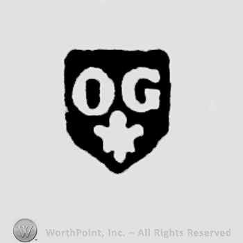 OG, fleur-de-lys below