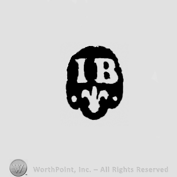 IB, fleur-de-lys below