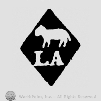 LA, animal below