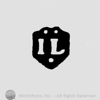 IL, two pellets above and one below