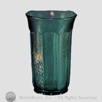 Glass pattern: Colonial Stretch.