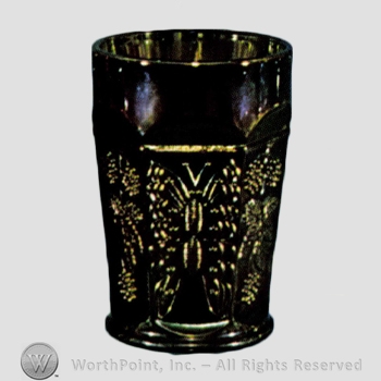Glass pattern: Butterfly and Berry - Fenton.