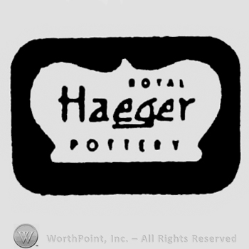 Crown inside a black rectangle, on the crown is written Royal Haeger Pottery