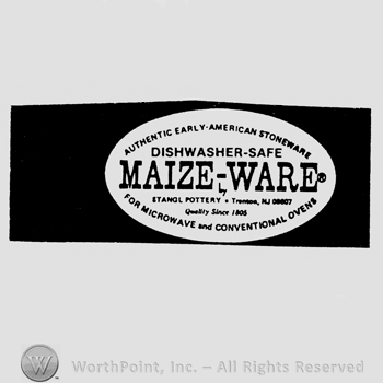 White background circle inside a black background rectangle. Inside the circle is written in the middle Maize-Ware in capital letters
