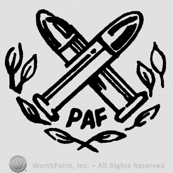 Two crossed bullets over two branches with leaves, PAF written with uppercase letters