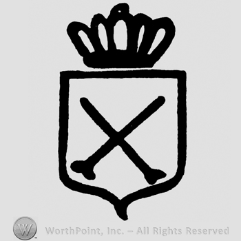 Shield with two crossed swords, crown above