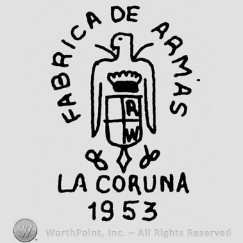 Coat of arms, Fabrica de Armas la Coruna 1953 written with uppercase letters