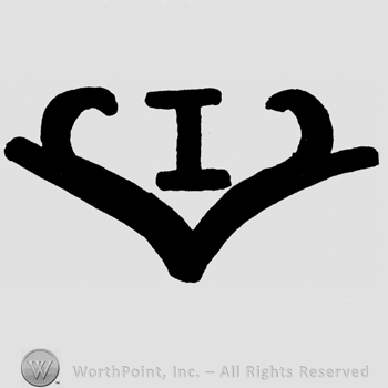 Uppercase I on a complex design