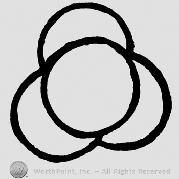 Flower with three petals and round center
