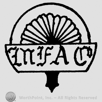 Half-circle design with undescifrable writing on ribbon