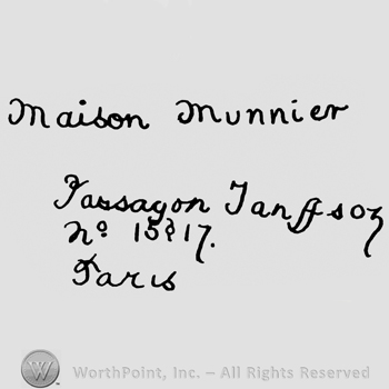 the text Maison Munier Fassagon Ianffsoz handwritten; no 15 17 written below.