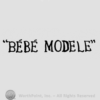the text Bebe Modele in uppercase letters