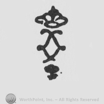 Crown, intricate line design