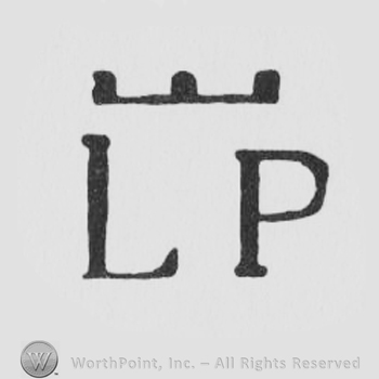 Crown, uppercase LP