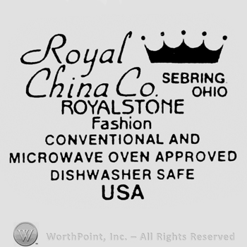 Royal China Co written on the left side, on 2 rows, a black crown with Sebring Ohio written under on the right side. Royal Stone Fashion followed by characteristics and USA written under. RT-SuSu-B583 written below all