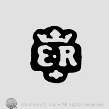 ER, pellet between, crown above, fleur-de-lys below